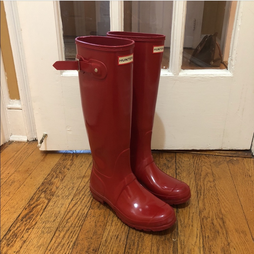 Hunter Red Size 8 Original Tall Rain Boots